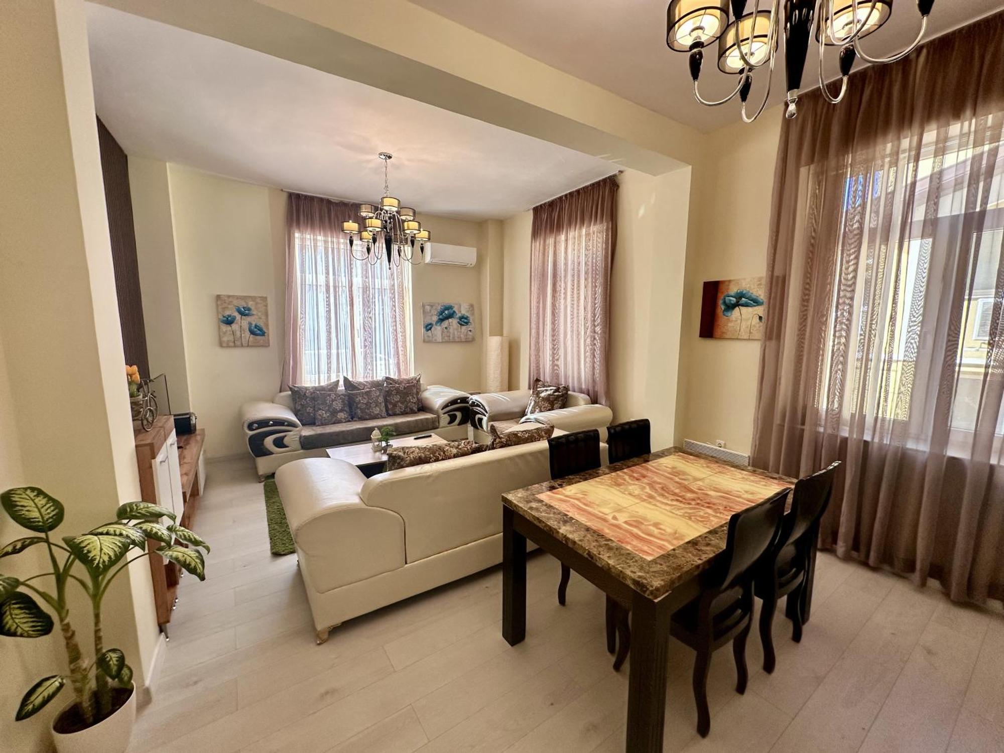 Appartamento Prime At 34 Bratya Miladinovi Street
