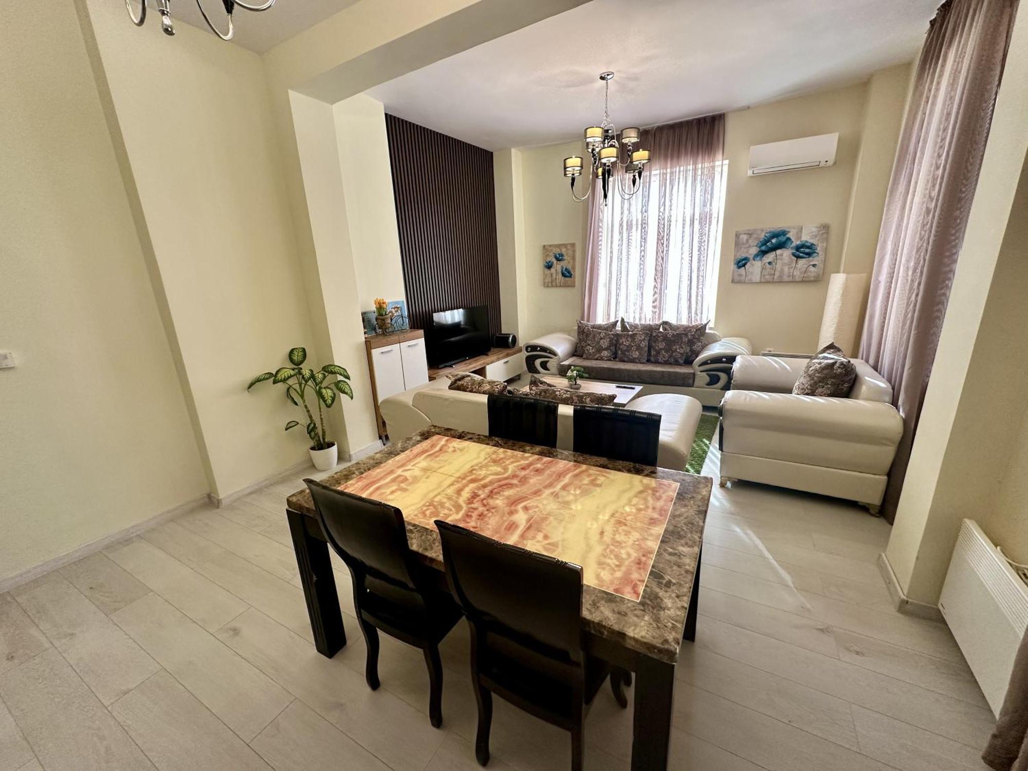 Appartamento Prime At 34 Bratya Miladinovi Street *